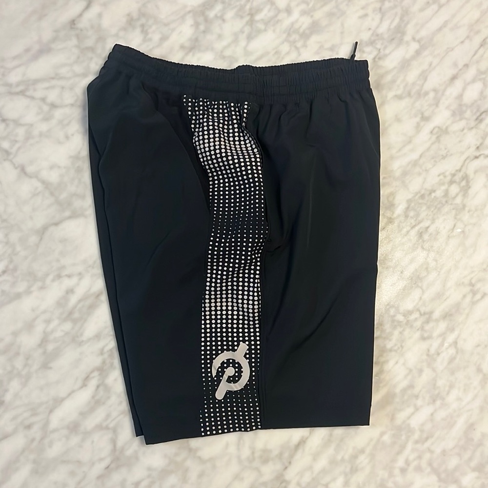 Solfire x Peloton Men’s Workout shorts in Black size Medium (oversized)